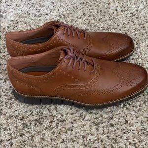Cole haan athletic dress shoes